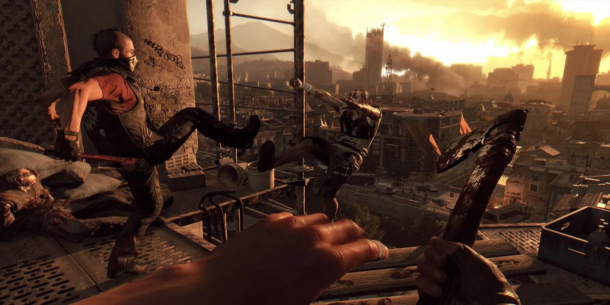 Trận chiến trong Dying Light với zombie trên mép tòa nhà cao tầng