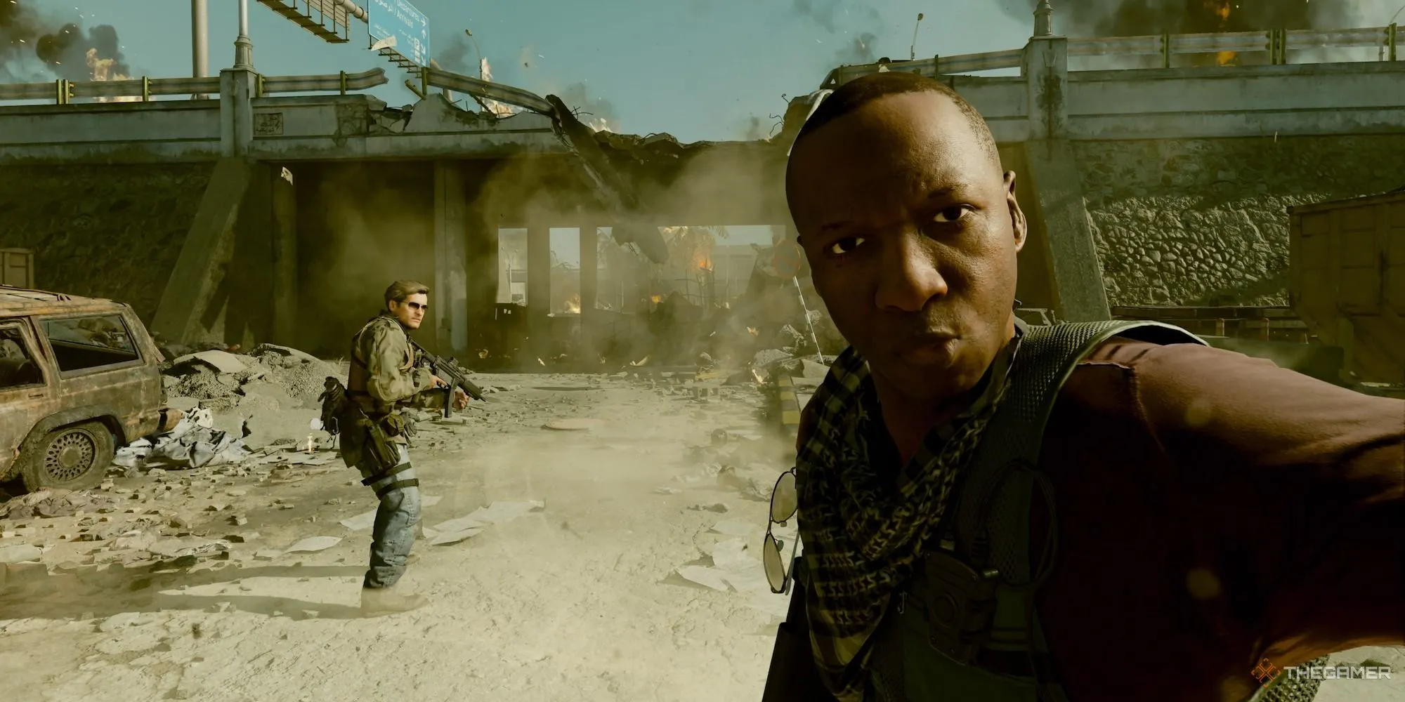 Lawrence Sims nhìn vào camera trong Call of Duty: Black Ops 6
