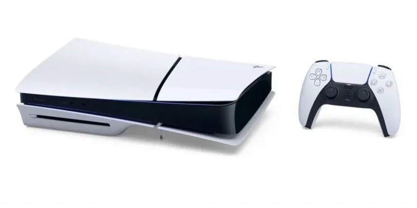 máy chơi game PS5 Slim màu trắng đặt trên đế