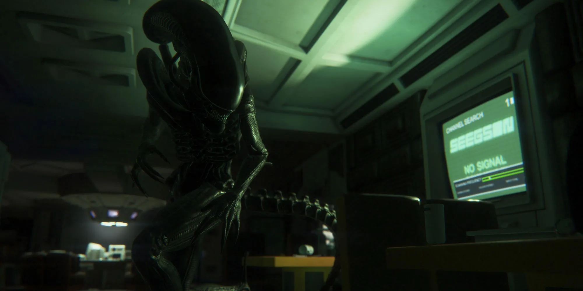 Nhân vật chính trốn Xenomorph trong Alien Isolation